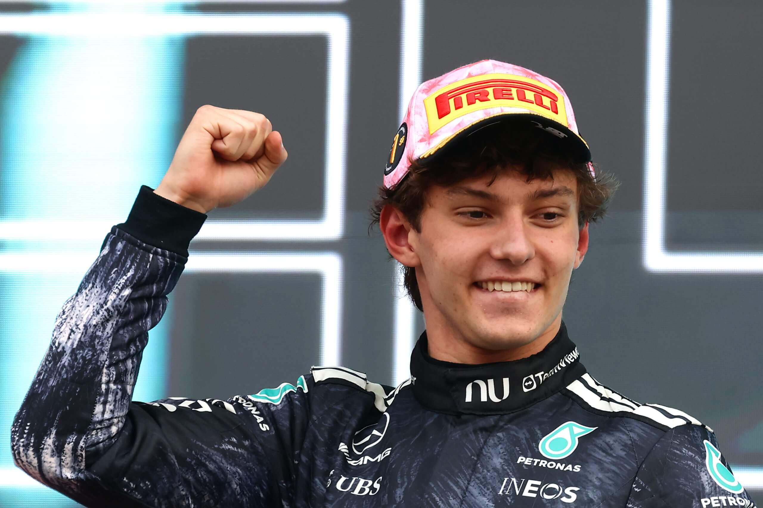 Ascensão de Jovens Talentos na F1: A Liderança de Antonelli em 2026