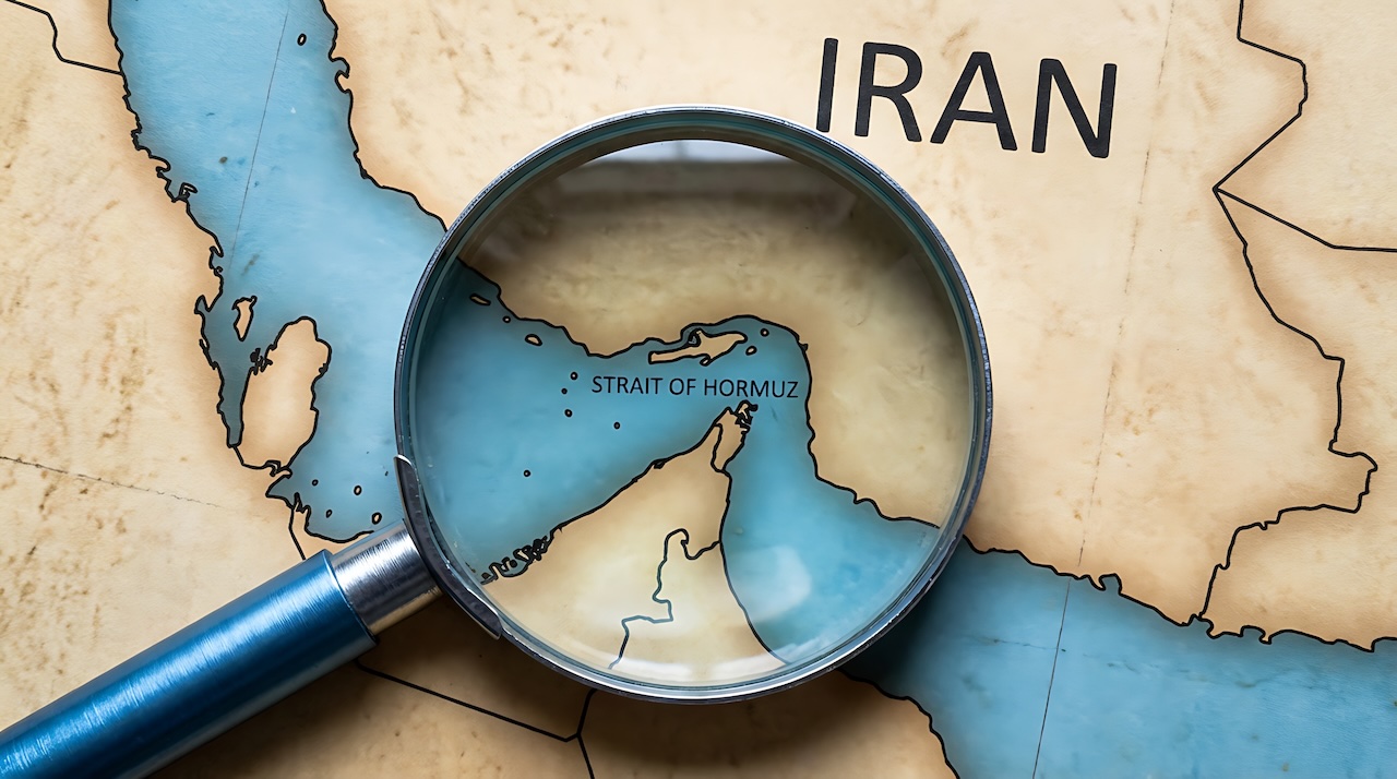 Estreito de Hormuz: importância estratégica e desafios globais